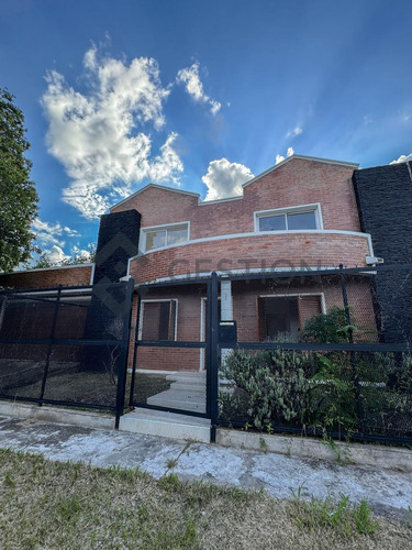 Casa En Venta En La Calera - Opciónal Se Vende Galpón