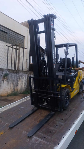 Empilhadeira Toyota 8fgn40 4t Triplex Desl 2015 Revisada