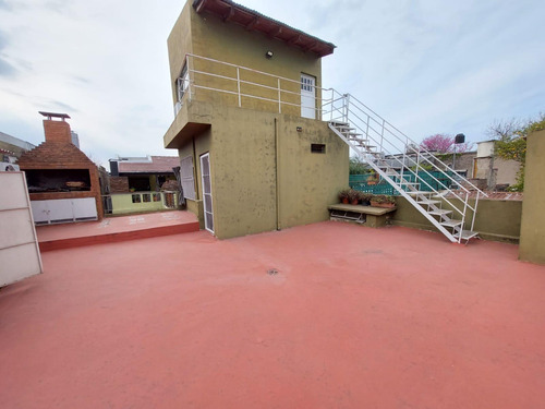 Casa En Venta 3 Dormitorios Terraza Y Quincho Rosario