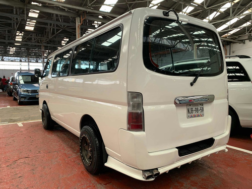 Imagen 5 de 12 de Nissan Urvan Pasajeros Std 5 Vel Ac 2012