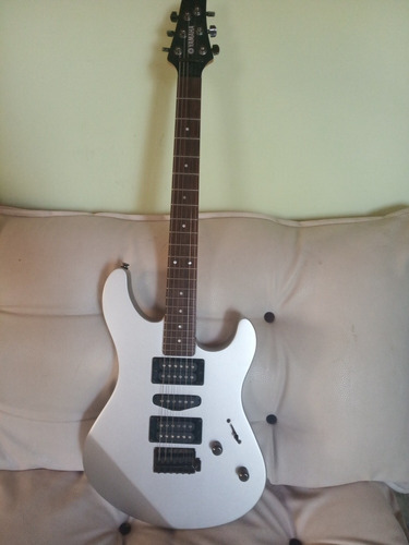 Imagen 8 de 9 de Guitarra Electrica Yamaha Rgx121z