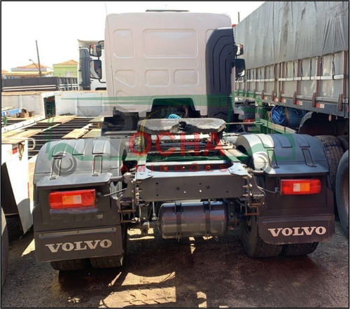Imagem 7 de 13 de Caminhão Volvo Vm 330 4x2 Ano 2020