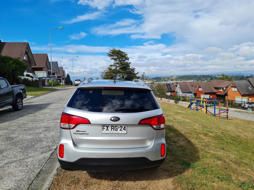 Imagen 7 de 8 de Kia Sorento Automático