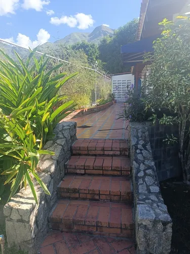 Se Vende Casa En El Castaño