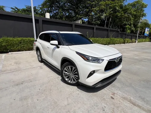 Toyota Hailander Platinum