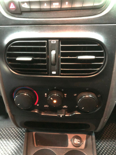 Fiat Strada 1.4 Hard Working Ce Flex 2p