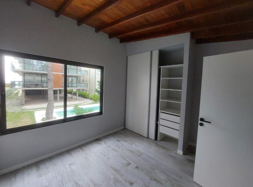 Dúplex En Venta - 2 Dormitorios 2 Baños - Costa Del Este