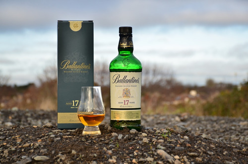 Whisky Ballantines 17 Años Blended Scotch 750ml En Estuche