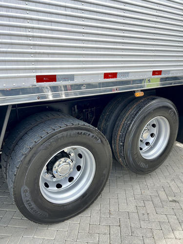 Vw 30-330 Bitruck 8x2 2023 Bau Carga Seca Unico Dono