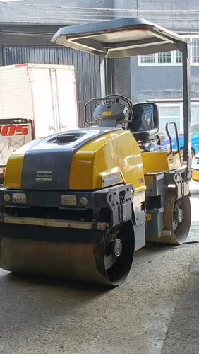 Vibrocompactador Dynapac