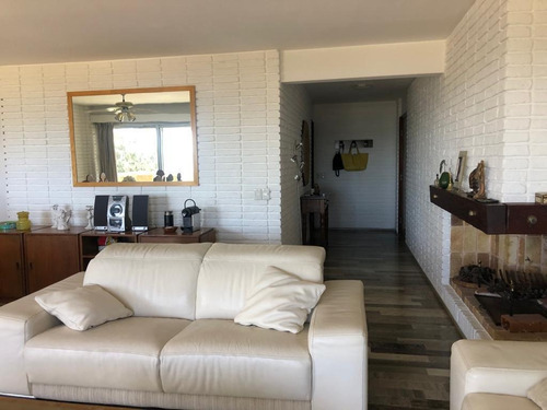 Departamento - Playa Mansa