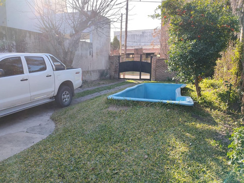 Imagen 16 de 17 de Casa De 4 Ambientes En 2 Plantas