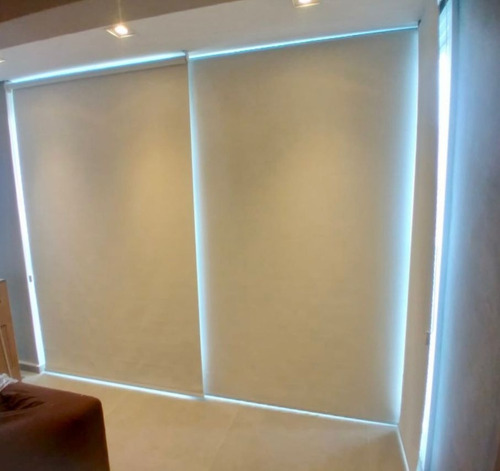 Persiana Rolo Blackout L A R G 1,70 X 2,18 A L T