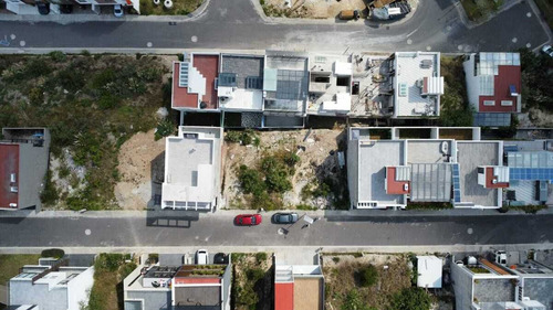 Terreno En Venta En Lago Esmeralda Aqua Iii