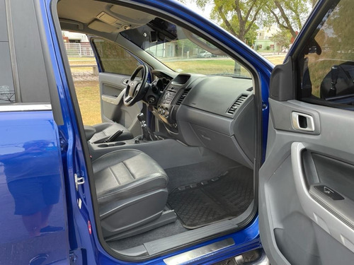 Imagen 8 de 10 de Ford Ranger Limited M/t 4x4 2015 Nueva! Permuto O Contado!