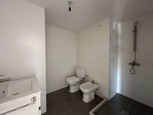 Venta De Apartamento De 1 Dormitorio En Cordón Miraf Haedo