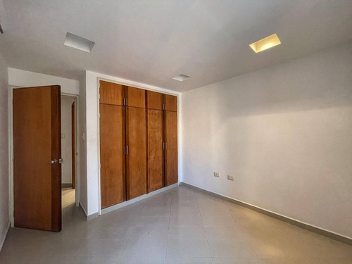 Imagen 2 de 13 de Remax Infinity Vende Apartamento En Res Isla De Rodas 139929 Frances Mijares 04144990396