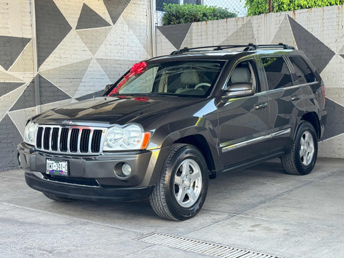 Jeep Grand Cherokee Limited V8 Power Tech 4x2 At