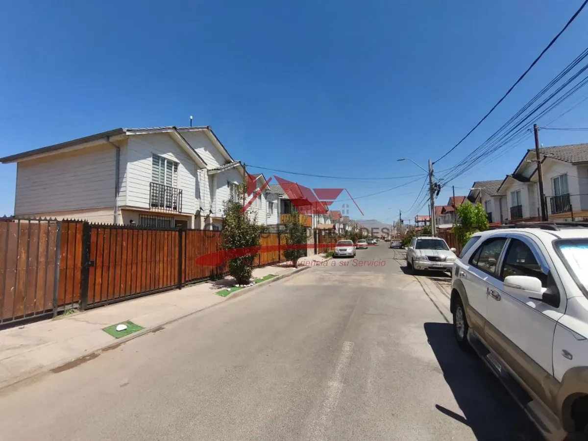 Imagen 2 de 20 de Casa De Dos Pisos, 4 Dormitorios 3 Baños, Lampa