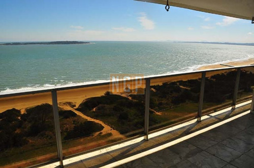Imagen 15 de 30 de Apartamento En Mansa, 3 Dormitorios