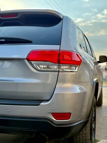 Grand Cherokee