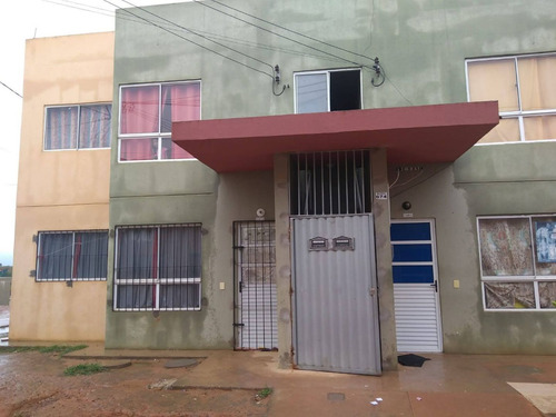Apartamento Com Dois Quartos Sala Cozinha Banheiro E Lavande