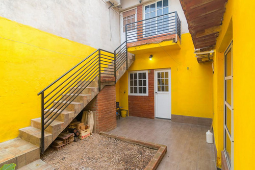 Ph En Venta - 3 Dormitorios 1 Baño - 69mts2 Cubiertos - Lomas Del Mirador