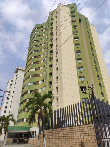 Tibisay Rojas Vende Apartamento En Residencias Ramada. Urbanizaciòn Los Mangos    Cod. 229258