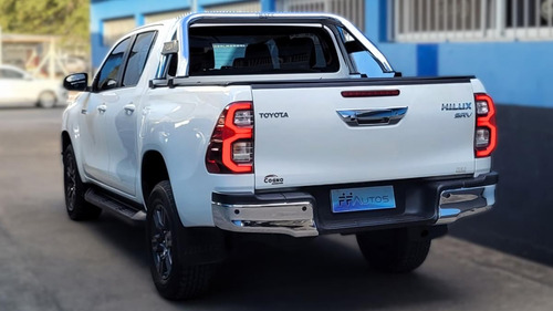 Toyota Hilux 2.8 Dc 4x2 Tdi Srv L16 2021