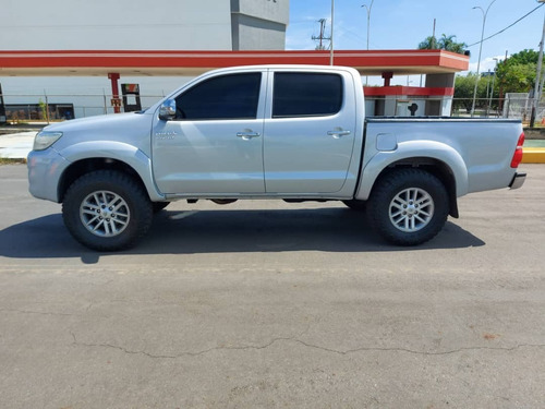 Imagen 4 de 17 de Toyota Hilux Kavak