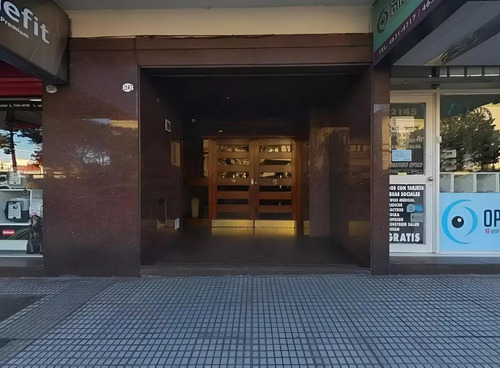 Dueño Vende Departamento 4 Ambientes Con Cochera. Flores. Reciclado A Nuevo
