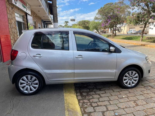 Imagem 5 de 14 de Volkswagen Fox 1.0 8v (g2) 4p