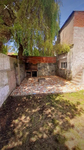 Imagen 2 de 16 de Ph De 2 Ambientes Amplios Con Jardín Y Patio Con Un Departamento De 2 Ambientes En Planta Alta. Parque Luro