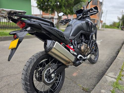 Honda Africa Twin 2024 - Negociable