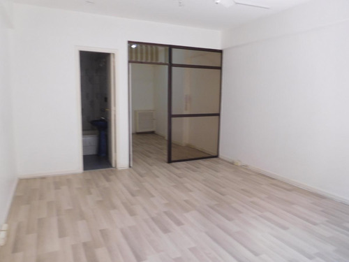Imagen 15 de 17 de Centro Monoambiente Al Frente De 34 M2, Apto Vivienda O Profesional, Muy Luminoso
