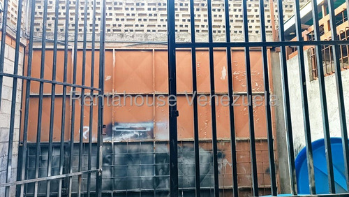 Erika Armeya Vende, Galpon En La Avenida Libertador De Barquisimeto, Flex: 25-18059