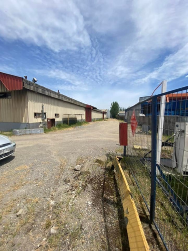 Gran Terreno Con Bodegaje Industrial, Sector Jaime Repullo.