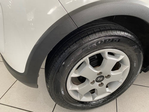 Imagem 12 de 15 de Hyundai Hb20x 1.6 16v Premium 2015