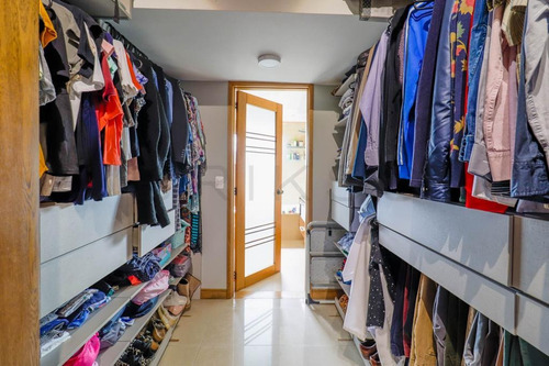 Imagen 11 de 17 de Casa En Venta En Medellín El Poblado