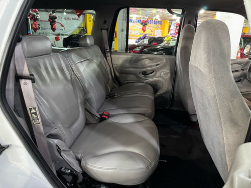 Ford Expedition 4.6 Xlt 4x2 Mt