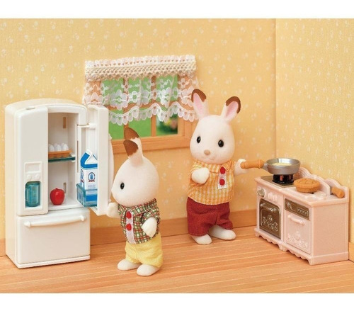 Conjunto Primeiros Móveis Sylvanian Families - Epoch