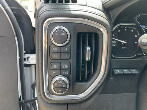 GMC Sierra 6.2 Denali Dvd At