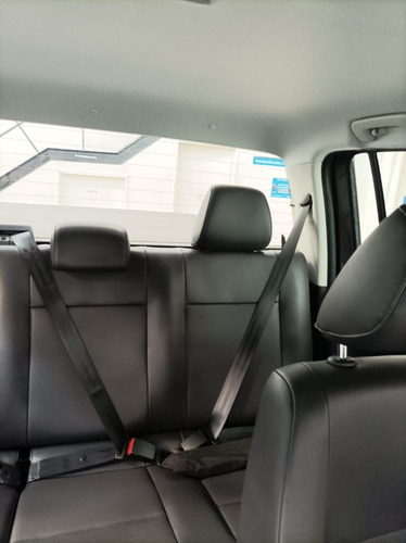 Imagen 2 de 25 de Volkswagen Amarok Trendline 2.0 Tdi 140 Cv 4x2 Mos A1