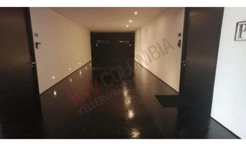 Imagen 9 de 20 de Vendo Magnifica Oficina Chico-9485