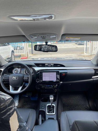 Imagen 4 de 15 de Toyota Hilux Full Equipo Full Automática 2023