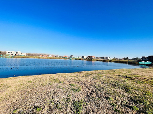 Imagen 12 de 13 de Vendo Lote Al Agua, 632 M2 Barrio Santa Ana!!