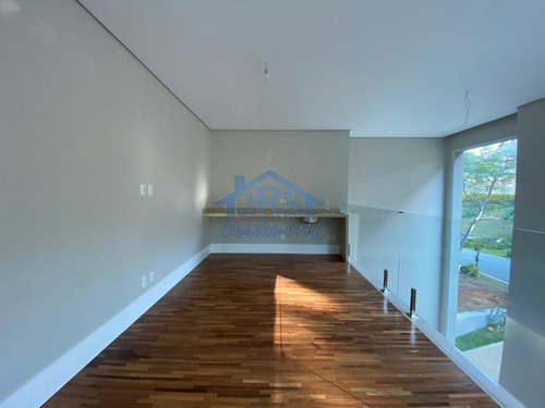 Sobrado Para Alugar, 760 M² Por R$ 35.000,00/mês - Tamboré - Santana De Parnaíba/sp - So1704