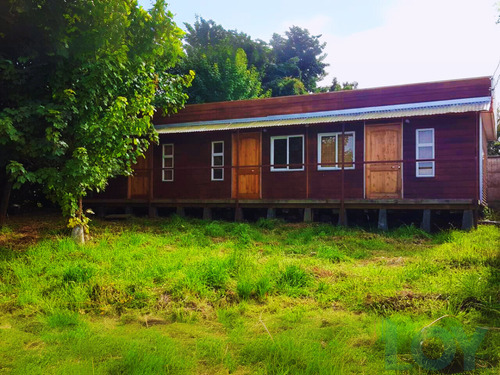 Terreno Con Cabañas En Maullín, Región De Los Lagos.
