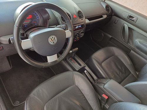 Volkswagen New Beetle 2.0 3p Automática