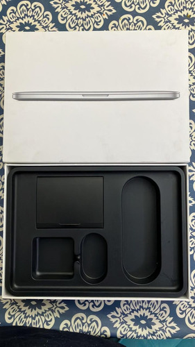 Caja Vacia Macbook Pro